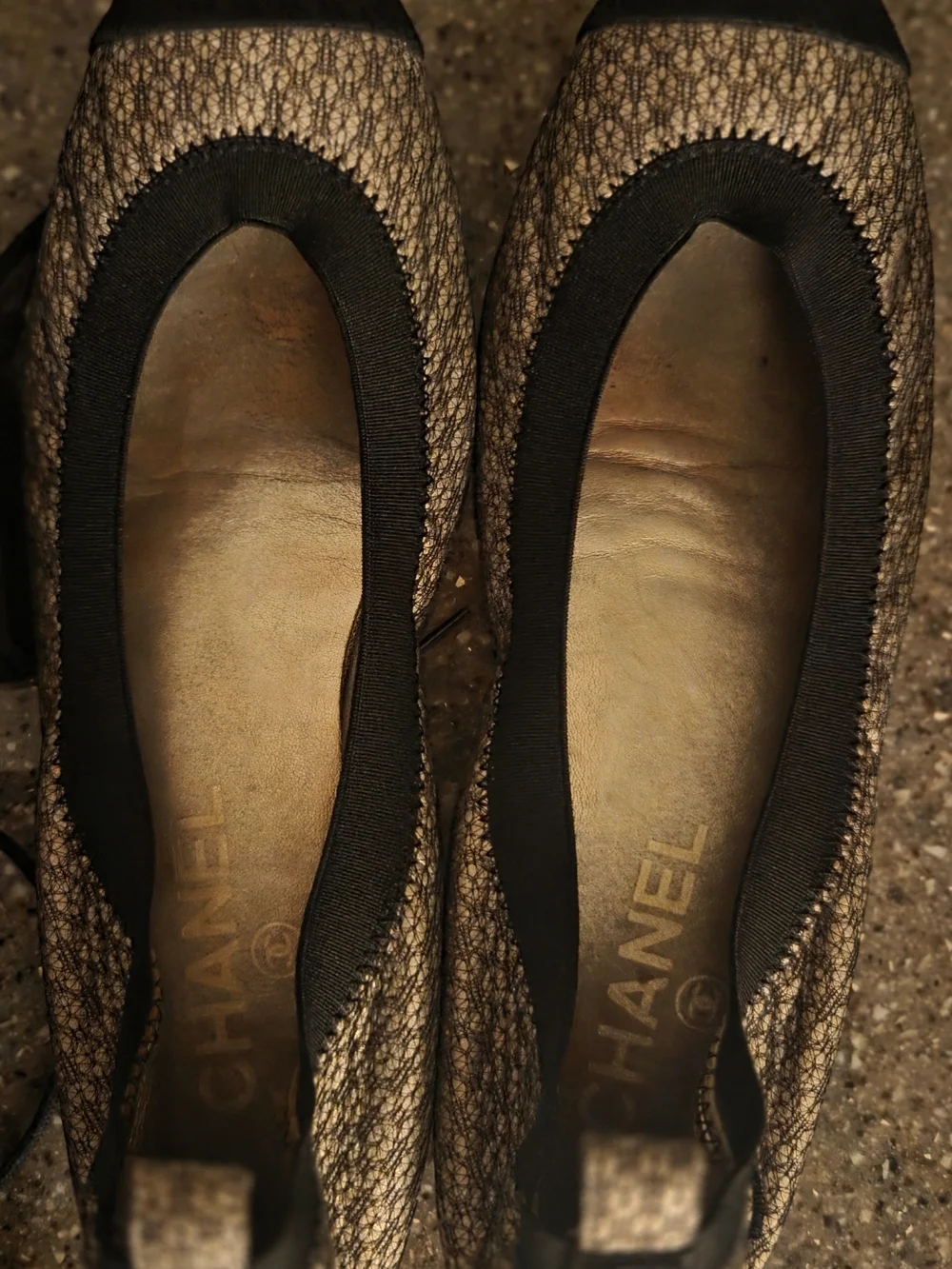 AUTHENTIC CHANEL Black and Gold SILK Metallic Ballet Flats